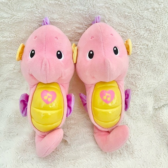 Fisher-Price Other - Fisher-Price Pink Musical Seahorse Plush Toys